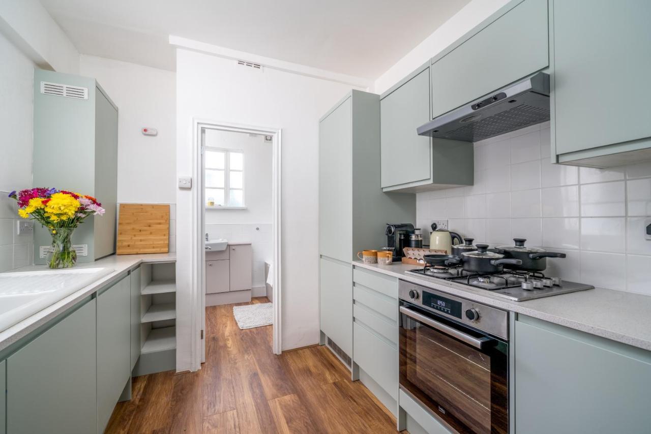 Bright West Hampstead Retreat * Londres